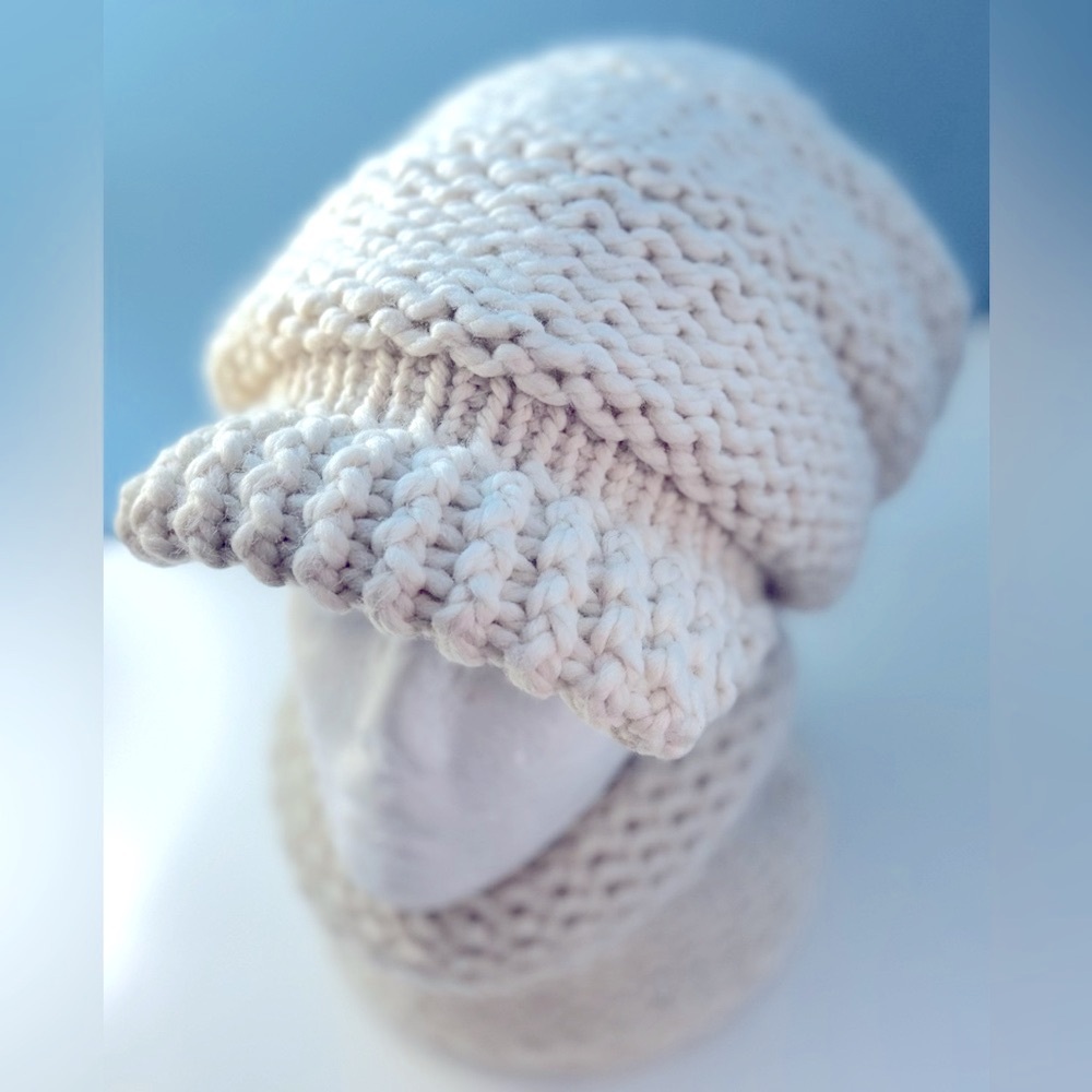 Hand Crafted Wool Knit Slouchy Hat with visor Cowl 2 piece Set adult/teen - Picture 6 of 7